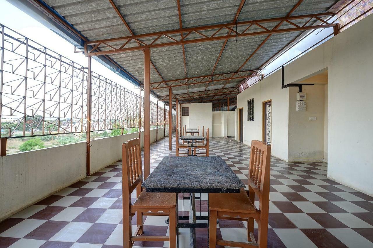 Spot On 37153 Karavali Paradise Hotell Dod Ballāpur Exteriör bild