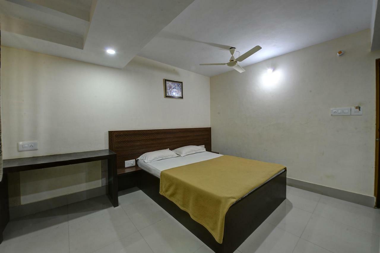 Spot On 37153 Karavali Paradise Hotell Dod Ballāpur Exteriör bild